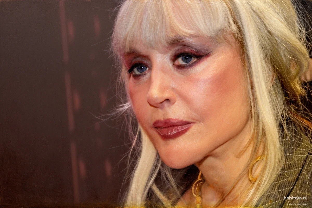 Пугачева изменила планы на виллу после пролета иранской ракеты над ее домом